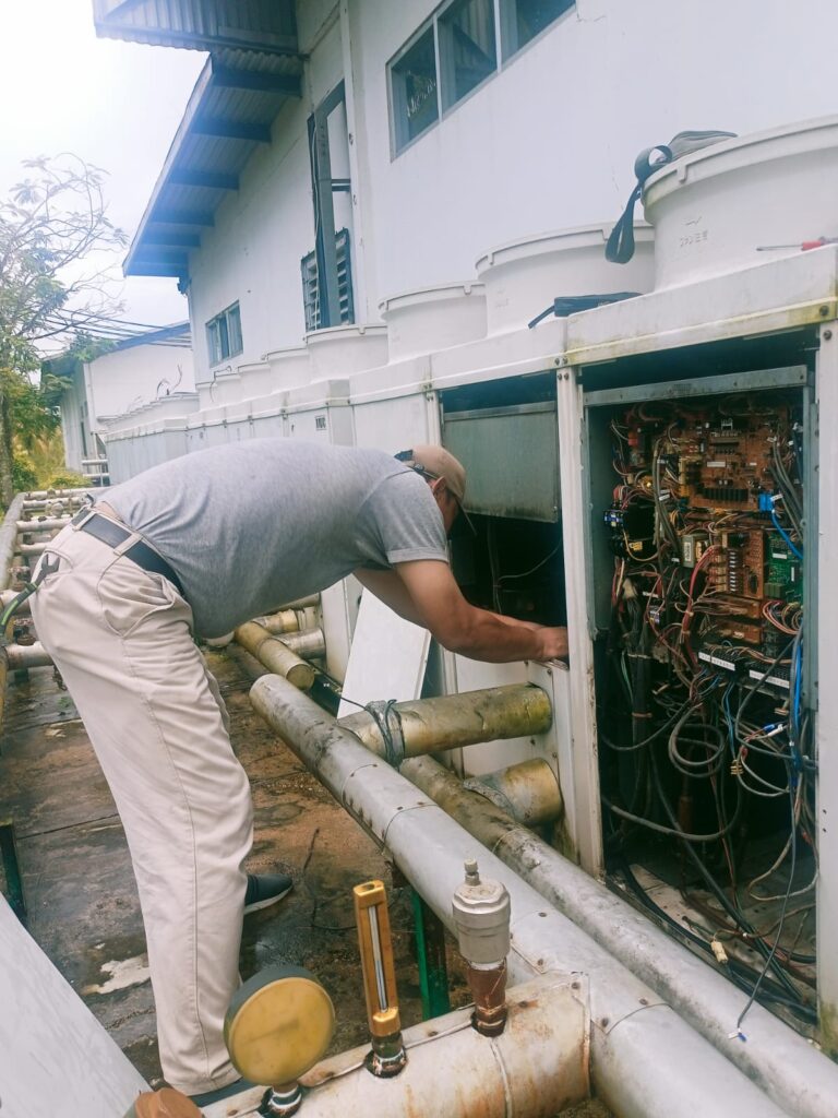 Instalasi Water Chiller Industri