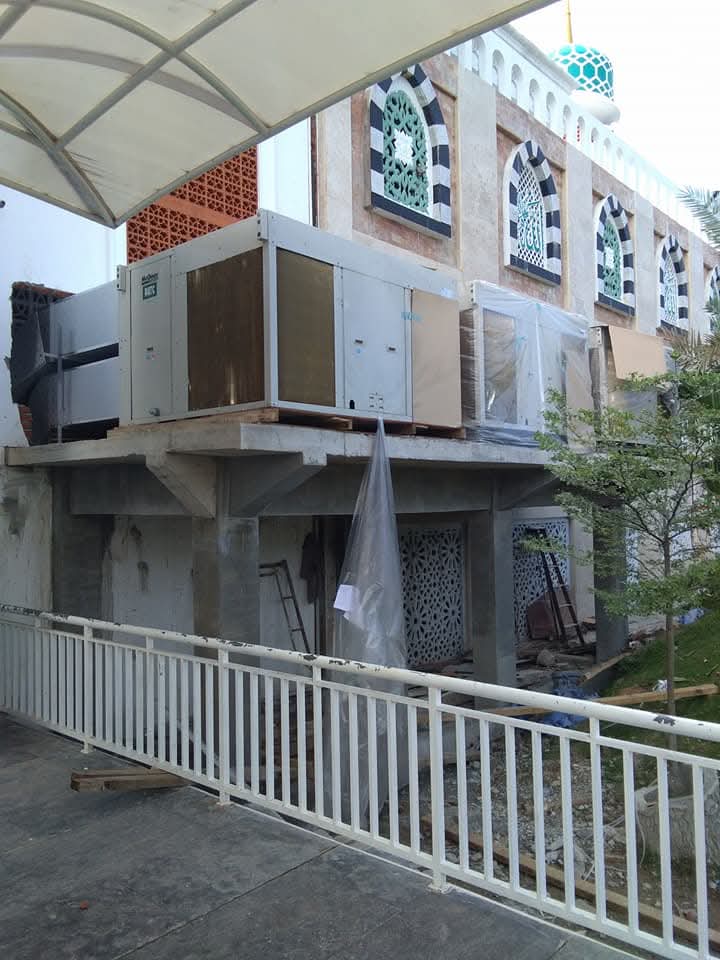 Teknisi Service AC