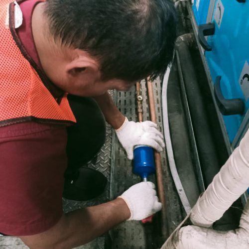 Teknisi Service AC